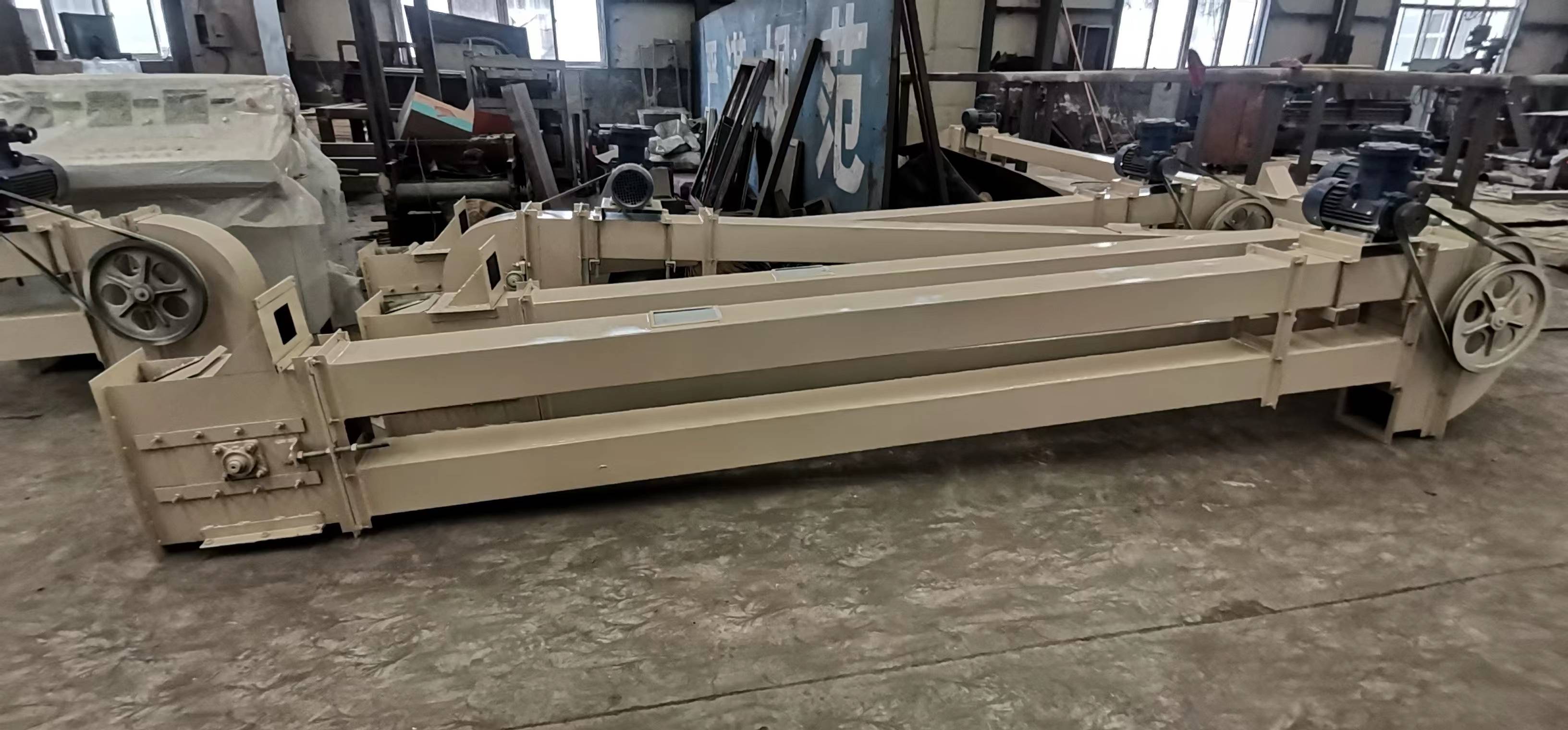 江蘇六臺(tái)靜電分選機(jī)，錘式破碎機(jī)