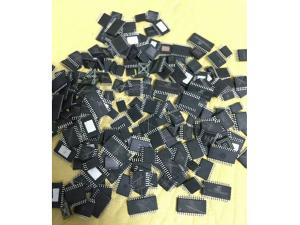 拆解后電子元件